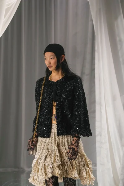 Look 8